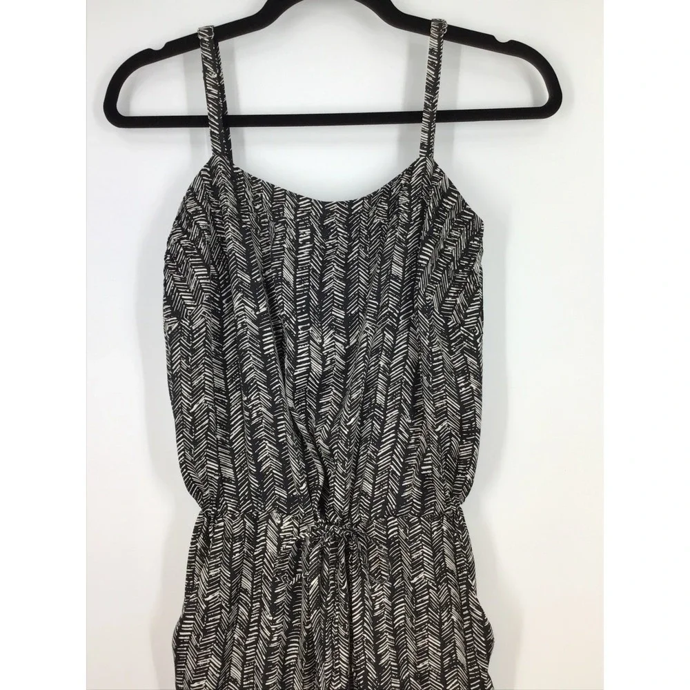 LOFT Black & White Geometric Print Wide Leg Jumpsuit Tie Waist Pockets - Picture 2 of 9